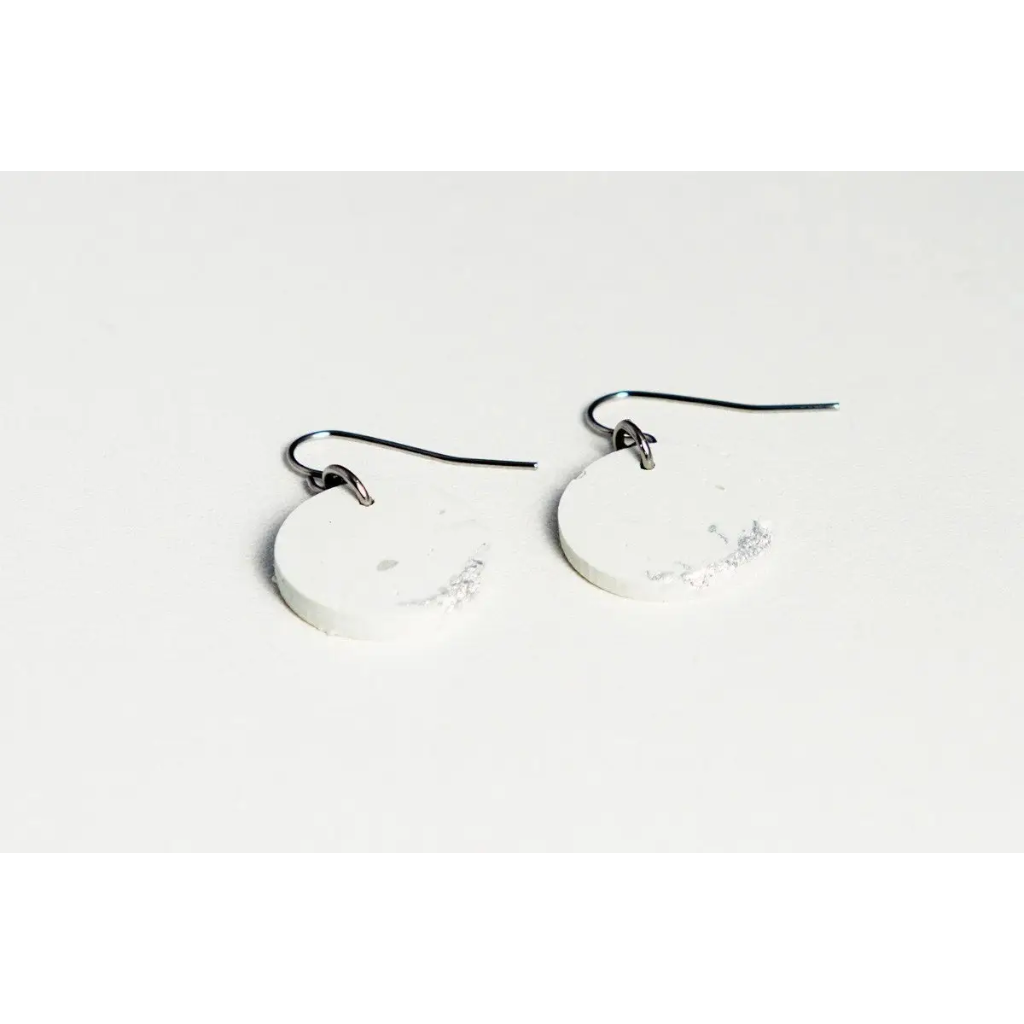 dconstruct Concrete Fractured Circle Earrings White Silver CON-J-FR-E-CIR-WS